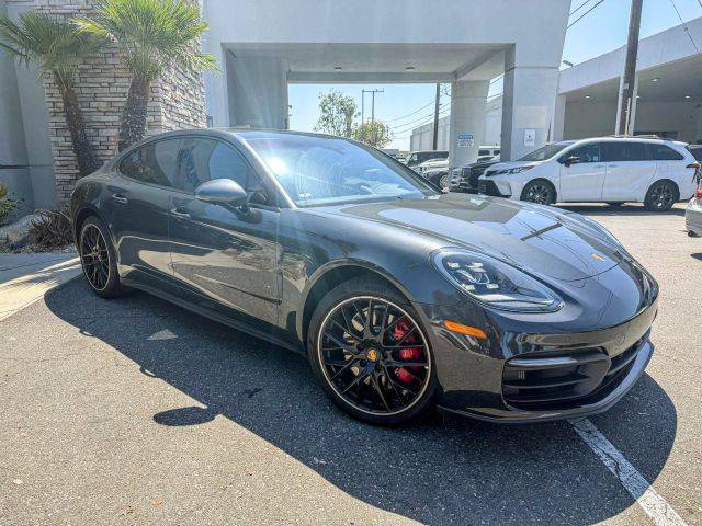 2022 Porsche Panamera 4S AWD photo