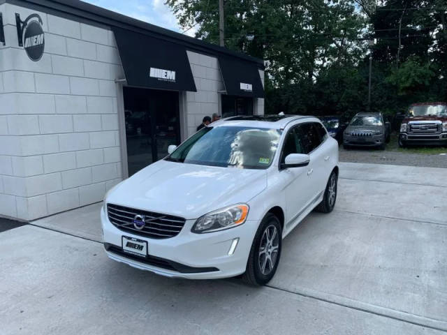 2015 Volvo XC60 T6 AWD photo