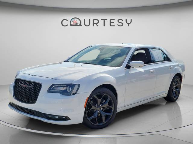 2023 Chrysler 300 300S RWD photo