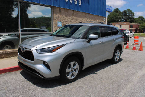 2021 Toyota Highlander Hybrid LE FWD photo