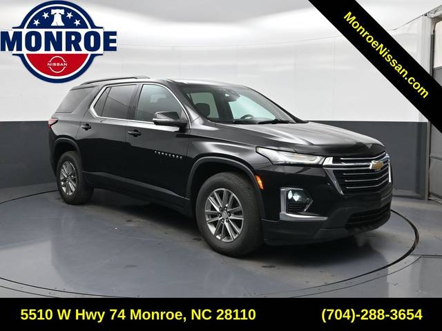 2023 Chevrolet Traverse LT Cloth FWD photo