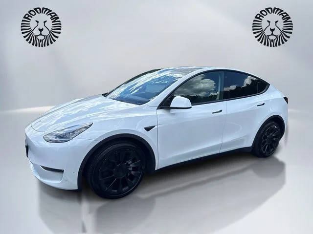 2021 Tesla Model Y Long Range AWD photo