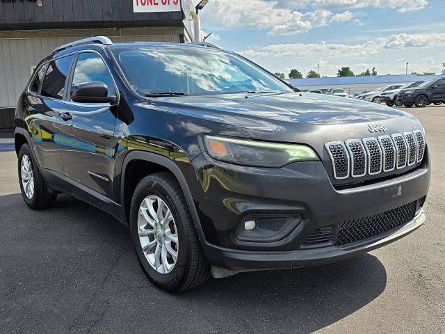 2019 Jeep Cherokee Latitude 4WD photo
