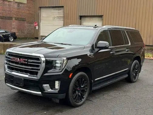 2023 GMC Yukon XL SLT 4WD photo
