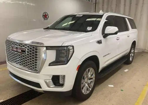 2022 GMC Yukon XL Denali 4WD photo