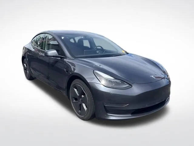 2023 Tesla Model 3 RWD photo