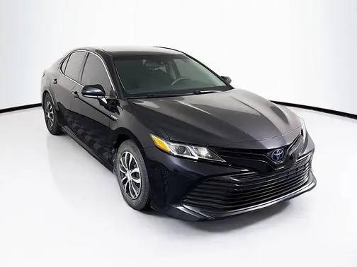 2018 Toyota Camry Hybrid LE FWD photo
