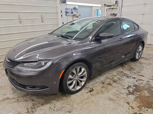 2015 Chrysler 200 S AWD photo