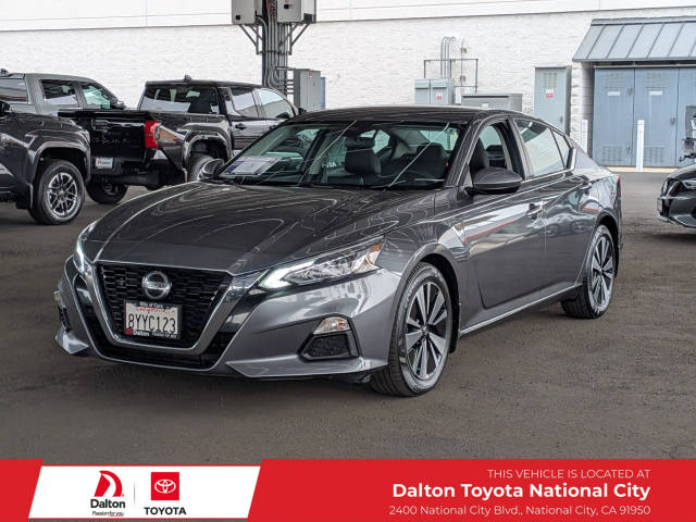 2021 Nissan Altima 2.5 SV FWD photo