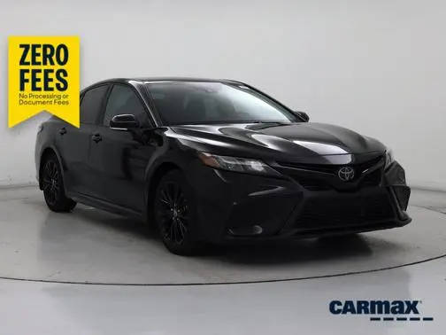 2022 Toyota Camry SE Nightshade FWD photo