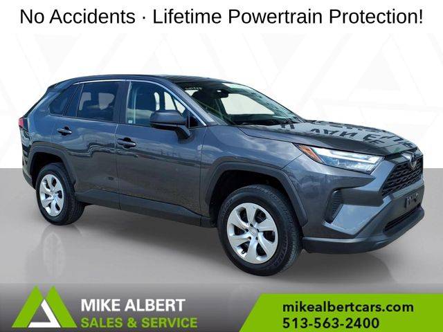 2023 Toyota RAV4 LE AWD photo