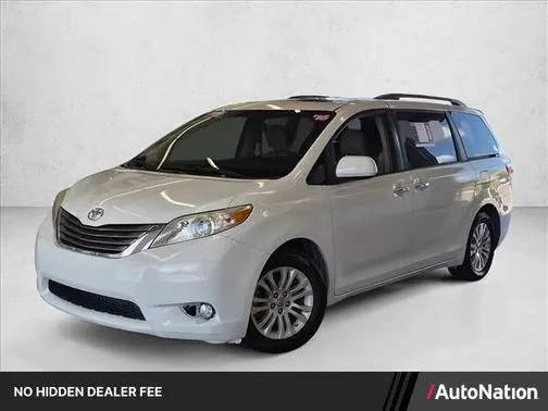 2016 Toyota Sienna XLE FWD photo