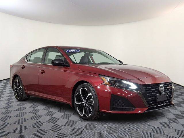 2023 Nissan Altima 2.5 SR FWD photo