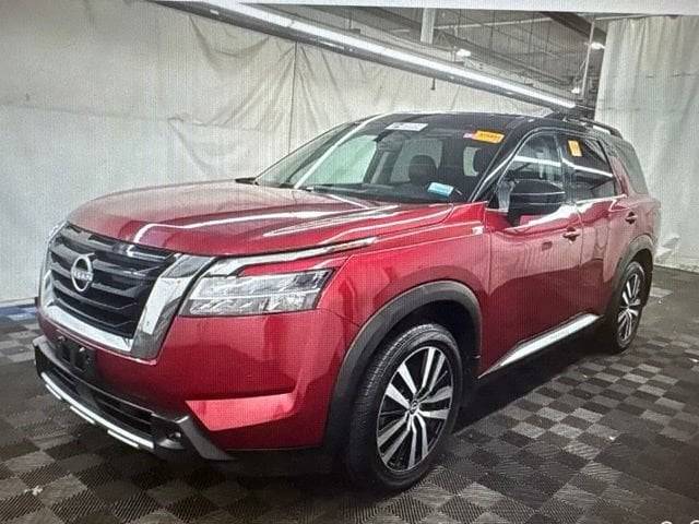 2023 Nissan Pathfinder Platinum 4WD photo