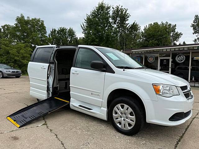 2016 Dodge Grand Caravan SE FWD photo