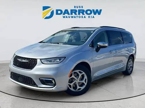 2023 Chrysler Pacifica Minivan Limited FWD photo