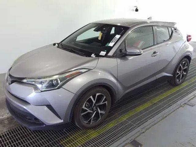 2018 Toyota C-HR XLE Premium FWD photo