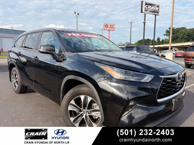 2023 Toyota Highlander Hybrid XLE AWD photo