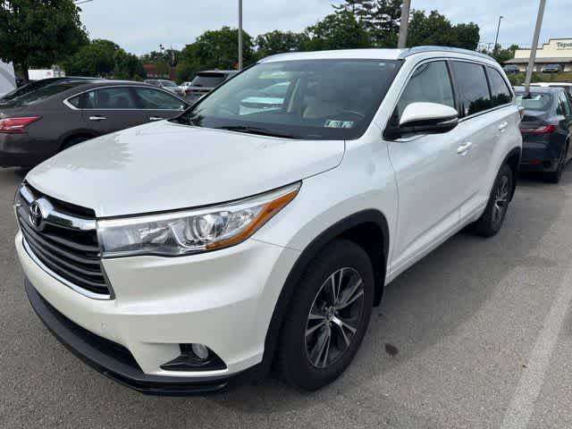 2016 Toyota Highlander XLE AWD photo