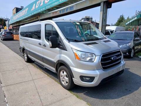 2020 Ford Transit Passenger Wagon XLT RWD photo