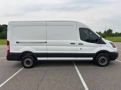 2018 Ford Transit Van  RWD photo
