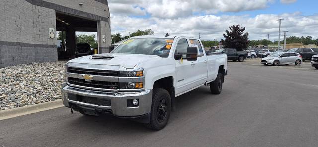 2019 Chevrolet Silverado 2500HD LT 4WD photo