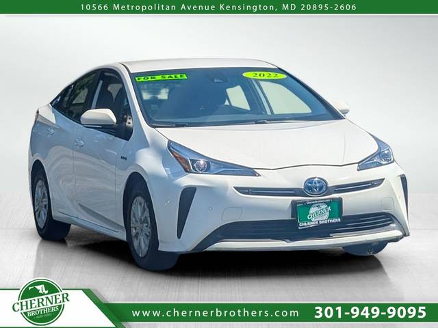 2022 Toyota Prius LE FWD photo