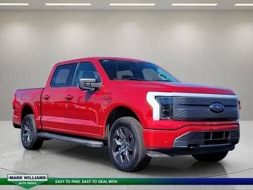 2023 Ford F-150 Lightning XLT AWD photo