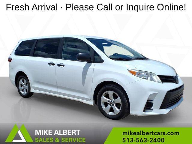 2020 Toyota Sienna L FWD photo