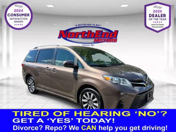 2020 Toyota Sienna LE AWD photo