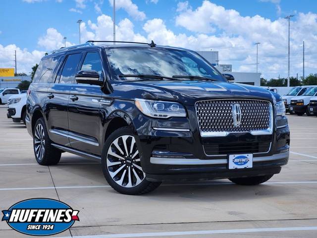 2023 Lincoln Navigator L Reserve 4WD photo