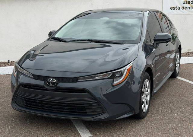 2023 Toyota Corolla LE FWD photo