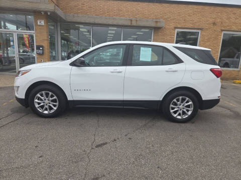 2021 Chevrolet Equinox LS AWD photo
