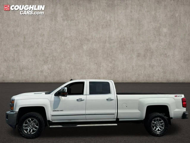 2019 Chevrolet Silverado 2500HD LTZ 4WD photo