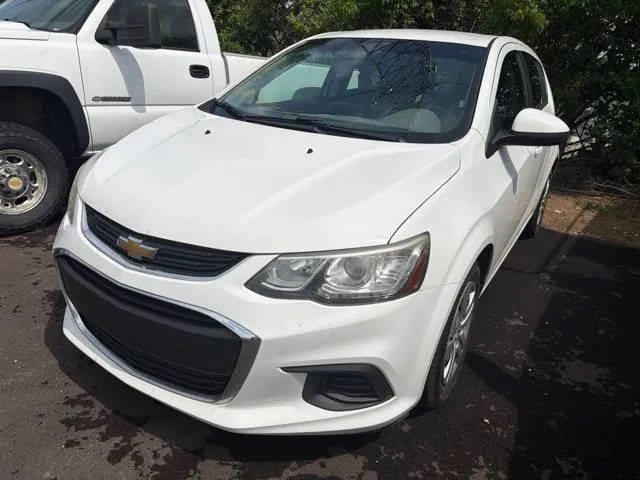 2017 Chevrolet Sonic LT FWD photo