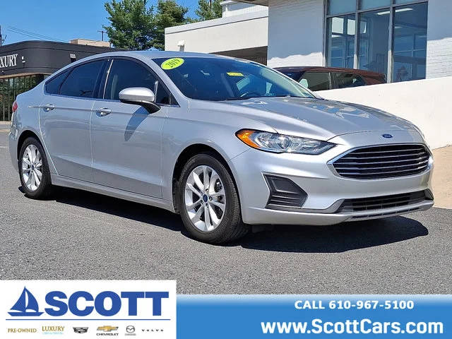 2019 Ford Fusion SE FWD photo