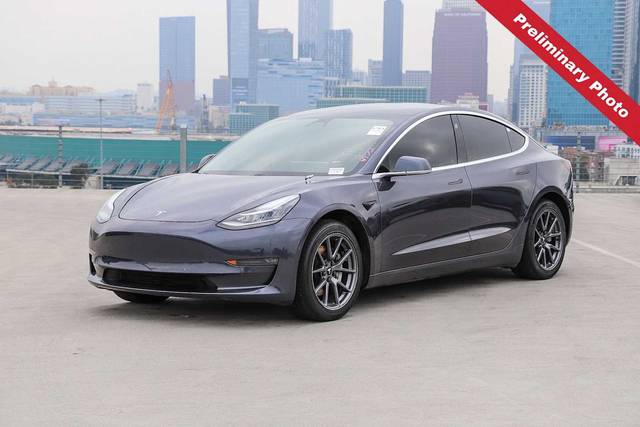 2019 Tesla Model 3 Standard Range RWD photo