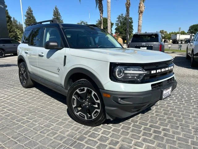 2022 Ford Bronco Sport Outer Banks 4WD photo