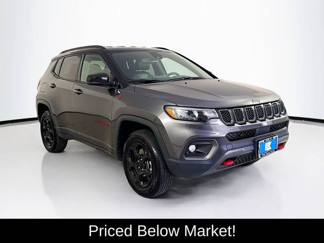 2023 Jeep Compass Trailhawk 4WD photo