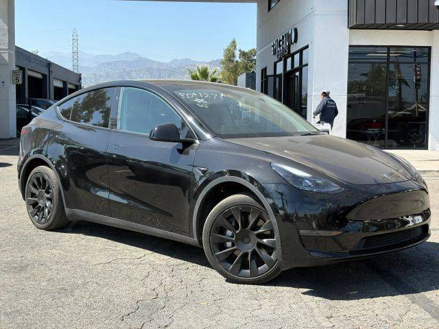 2023 Tesla Model Y Long Range AWD photo