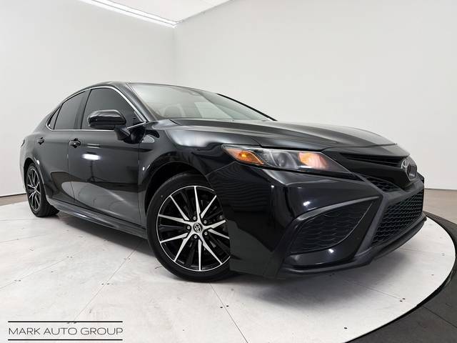 2021 Toyota Camry SE FWD photo
