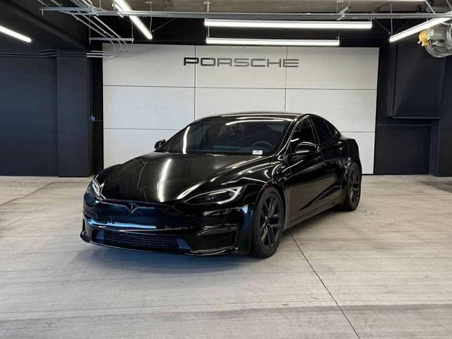 2022 Tesla Model S Plaid AWD photo