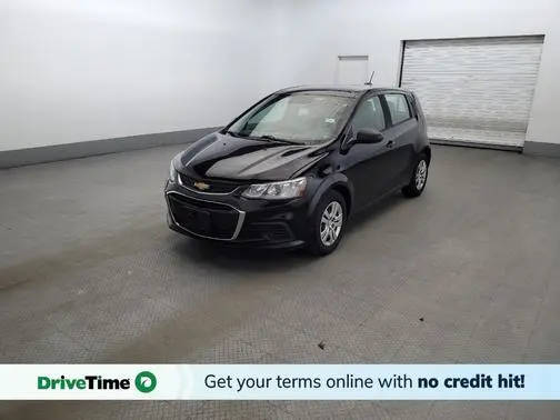 2019 Chevrolet Sonic LT FWD photo