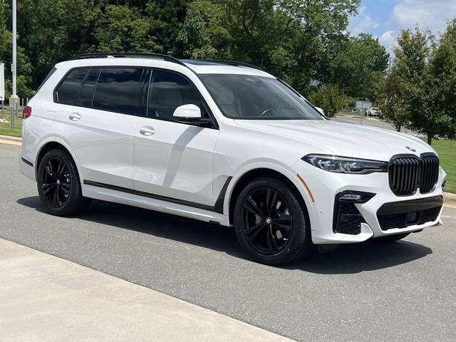 2022 BMW X7 xDrive40i AWD photo
