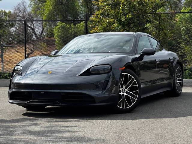 2022 Porsche Taycan 4S AWD photo