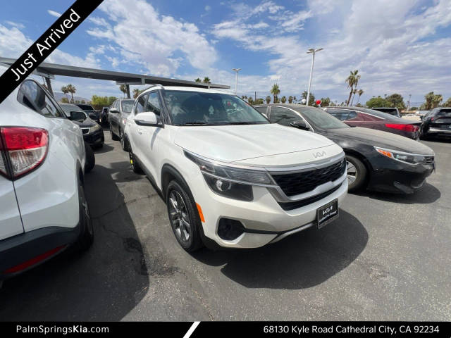 2023 Kia Seltos S FWD photo