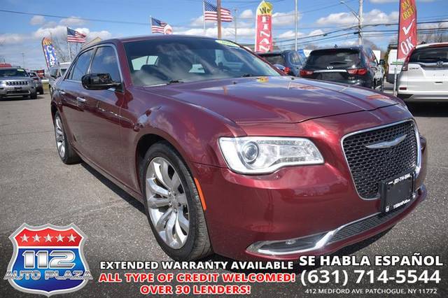 2018 Chrysler 300 Limited RWD photo