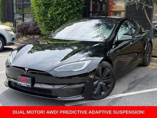 2023 Tesla Model S Standard Range AWD photo