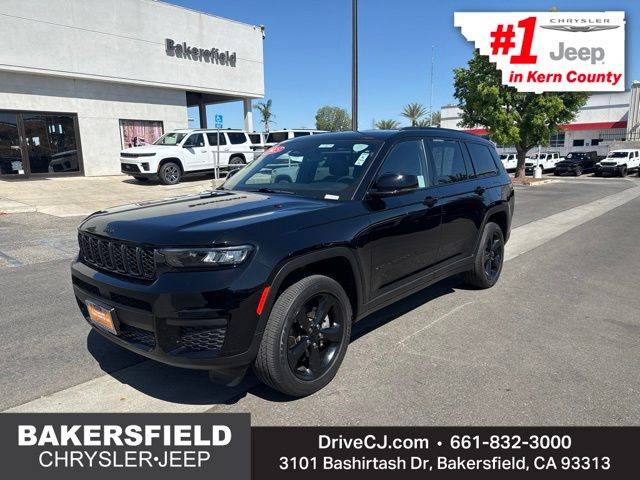 2023 Jeep Grand Cherokee L Altitude RWD photo