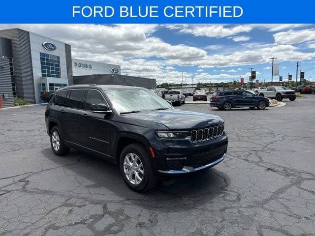 2023 Jeep Grand Cherokee L Limited 4WD photo
